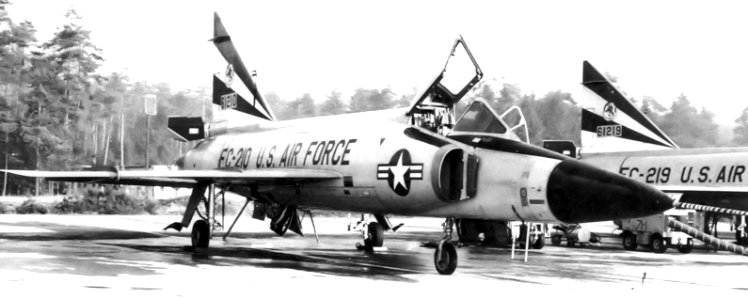 526th Fighter-Interceptor Squadron Convair F-102 Delta Dagger 56-1210