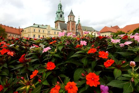 Monument architecture flowers