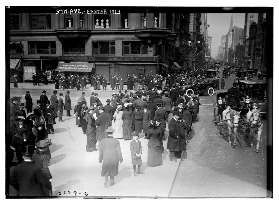 5th Ave. - Easter, 1913 LCCN2014691095