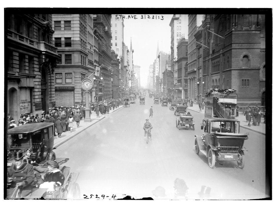 5th Ave. LCCN2014691093