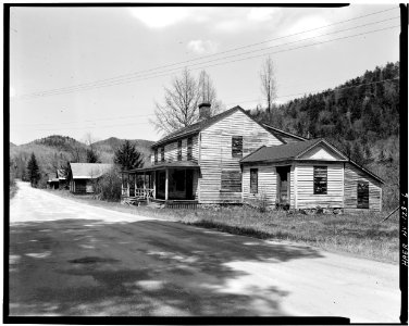 6. Jet Lowe, Photographer, June 1978. MACNAUGHTON COTTAGE. BANK WAS IN THE RIGHT WING OF THE BUILDING. THIS IS THE ONLY - LOC - hhh.ny0915.photos.116611p