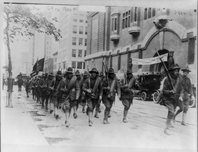 69th Regiment, New York National Guard, marching past armory entrance, New York City LCCN2016651305