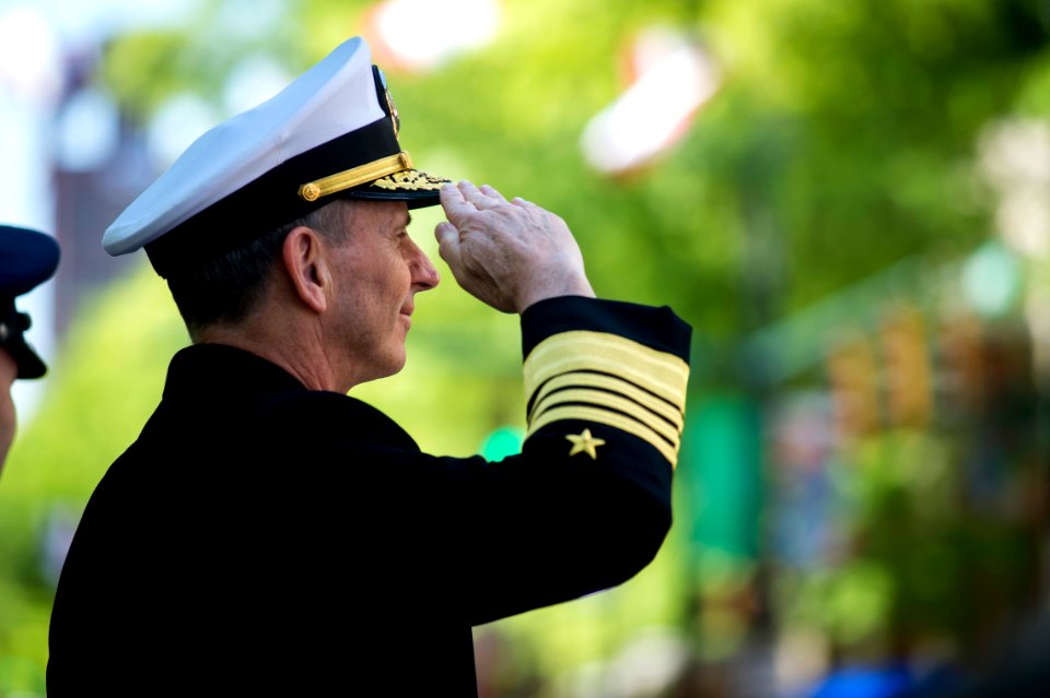 6th annual Chattanooga Armed Forces Day parade 150501-N-AT895-231