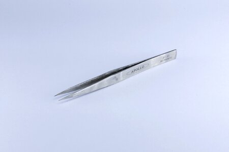 Tongs medical tools treatment