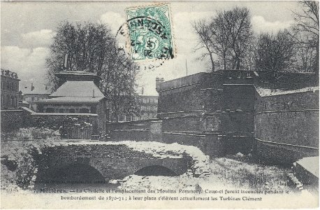 7. Mézières. — La Citadelle et l'emplacement des Moulins Pommery. 01