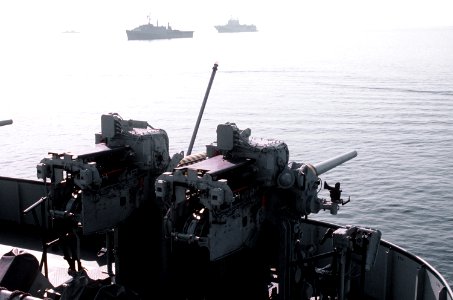 7.6 cm gun mount on Spanish attack transport Aragon (L22) 1981