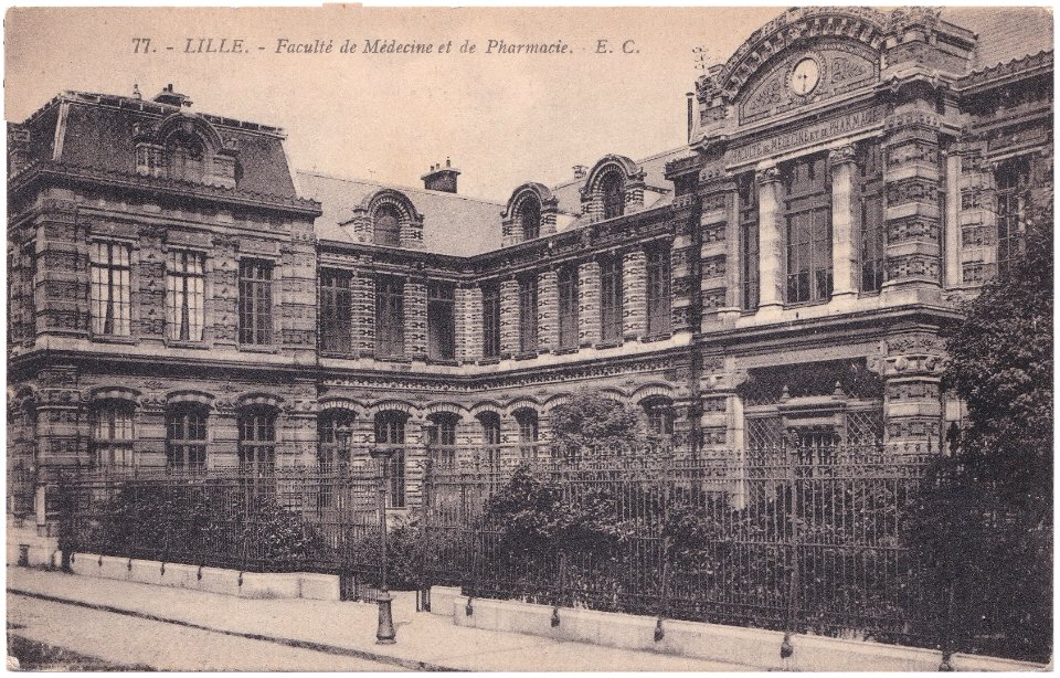 77. Lille — Faculté de Médecine et de Pharmacie. E. C