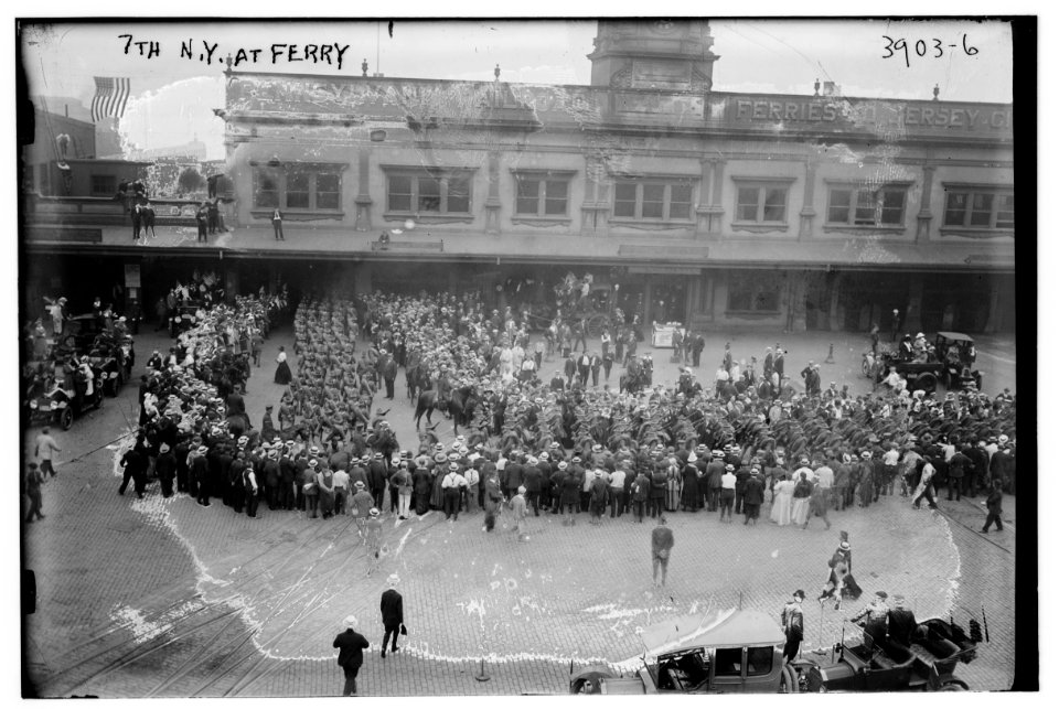 7th N.Y. at Ferry LCCN2014702079