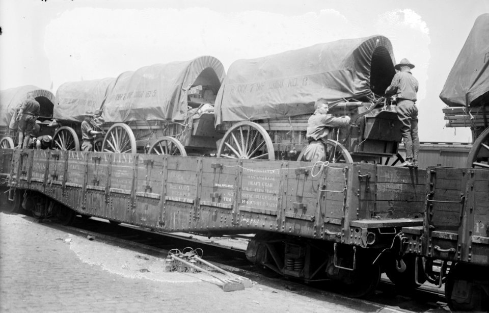 7th Reg't train LCCN2014702062 (cropped)