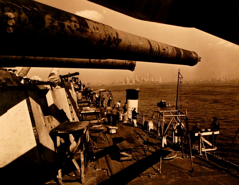 80-G-13570 (28772107282)