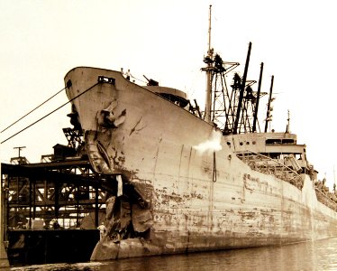 80-G-207601 (35444377721)