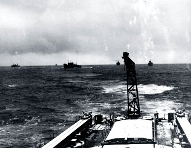 80-G-2197 (22347234442)