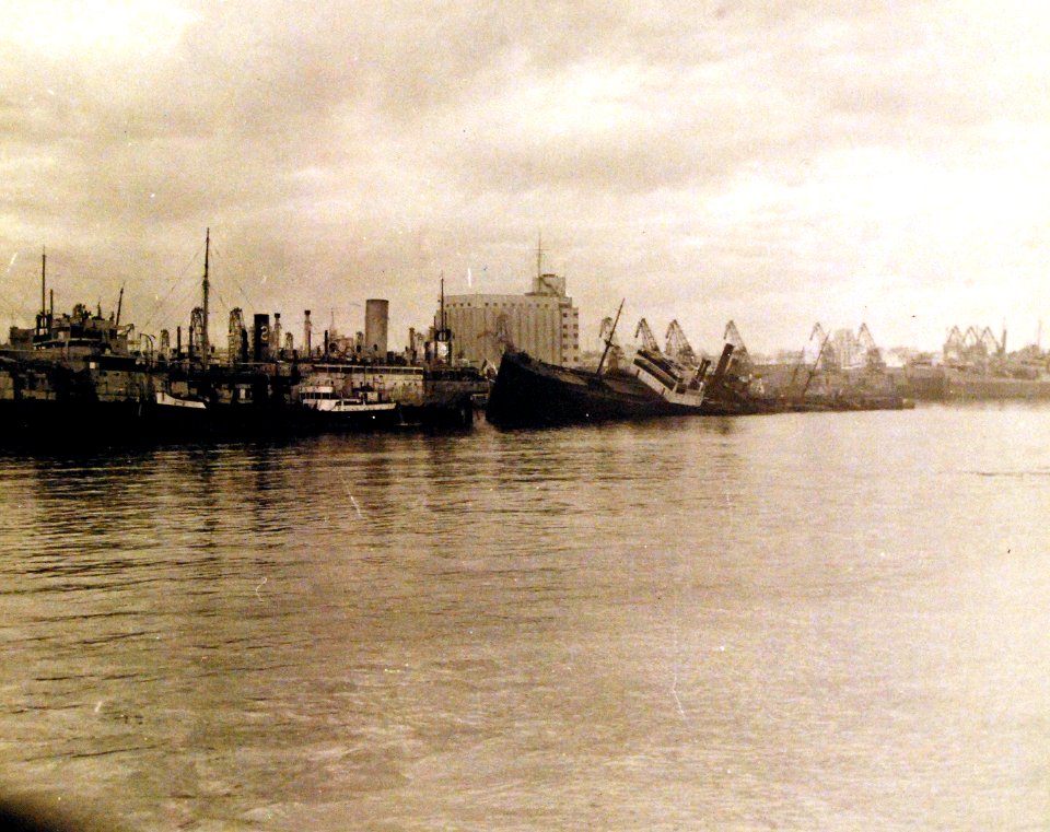 80-G-30632 (21031929373)