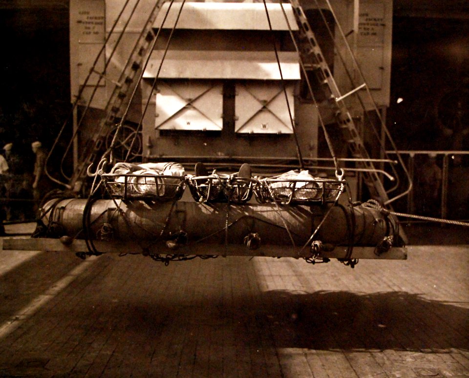 80-G-30403 (31323025925)