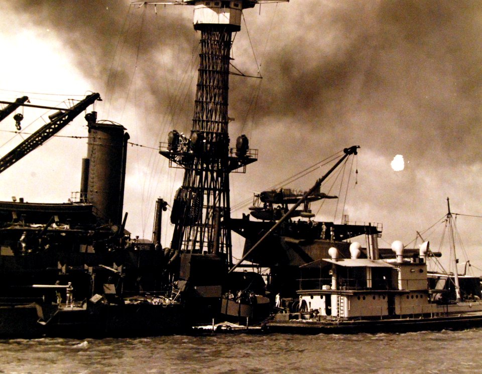 80-G-32423 (21278541149)