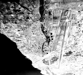 80-G-385985 (33749270323)