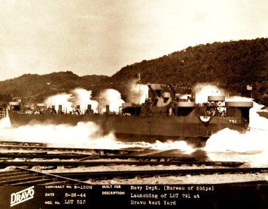80-G-409558 (36312036281)
