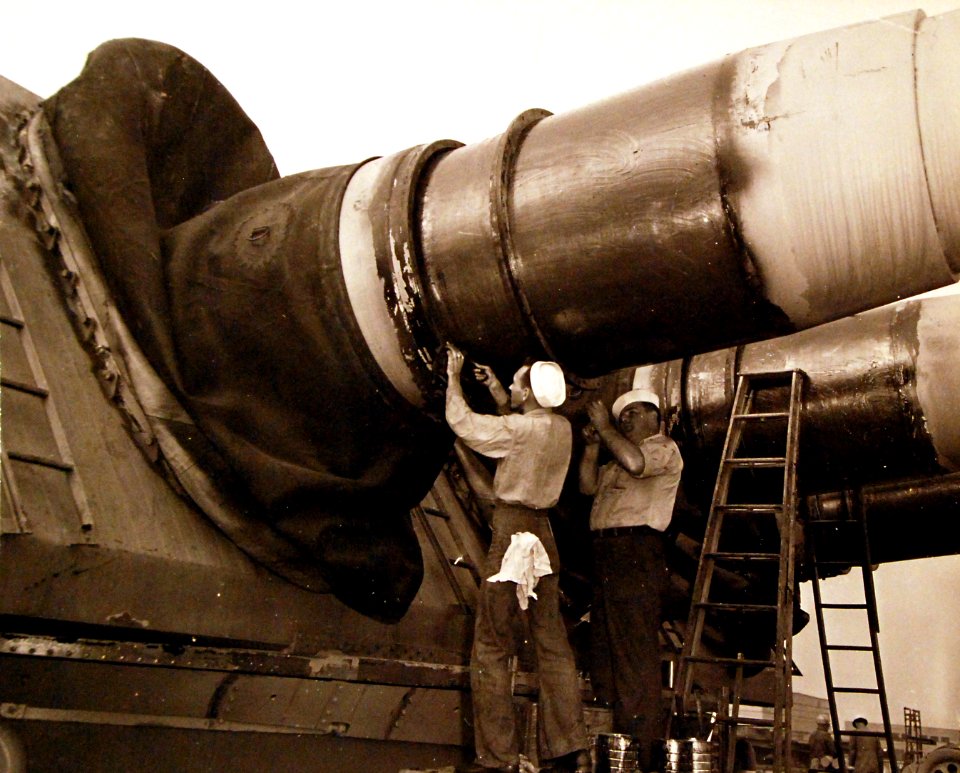 80-G-421963 (32507008225)