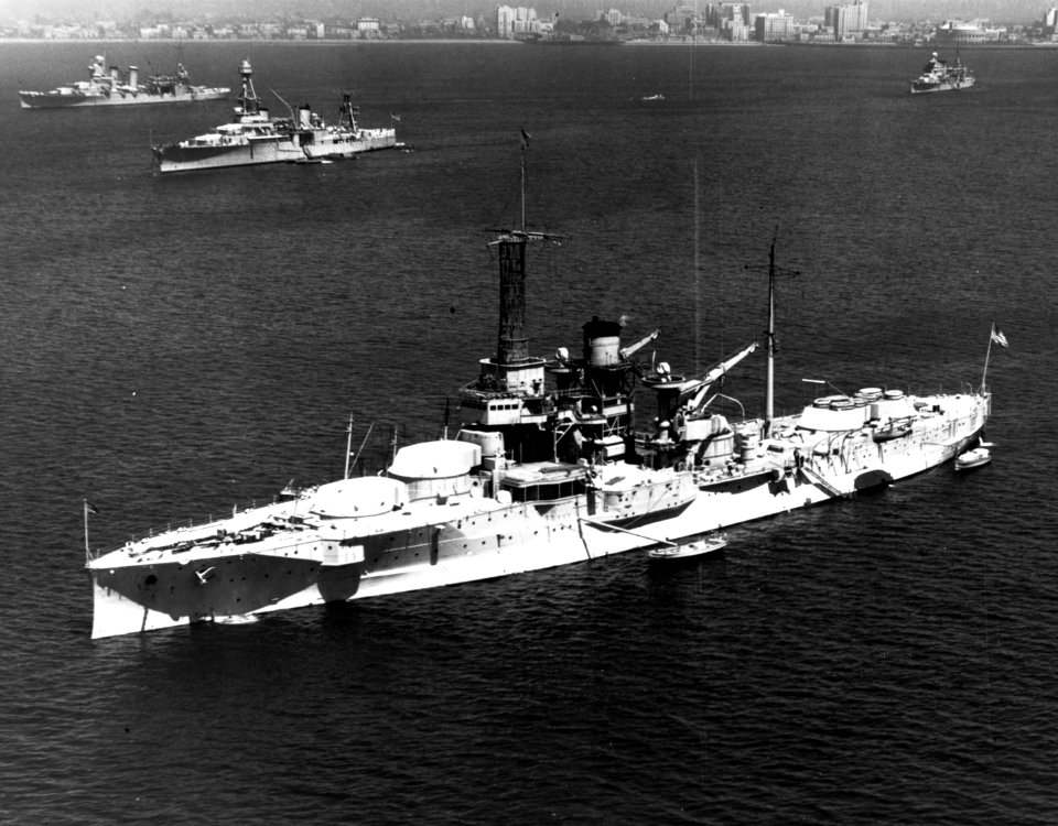 80-G-416384 (24219717259)