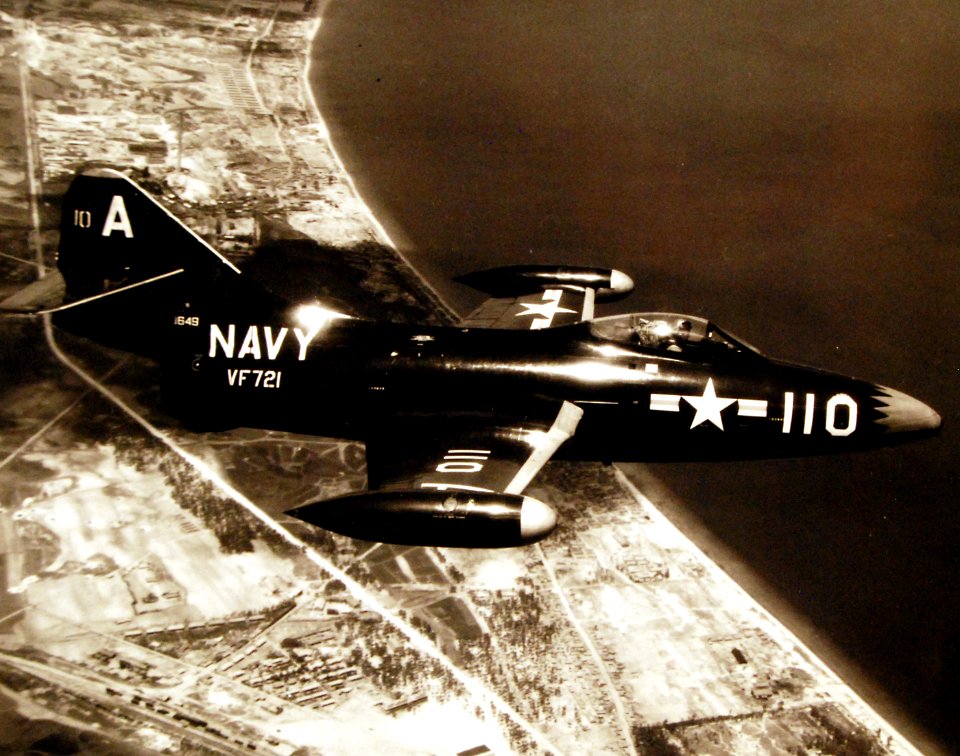 80-G-429646 (32354986592)