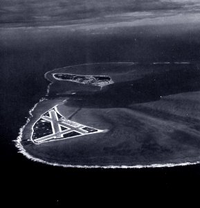 80-G-451086 (22157749694)