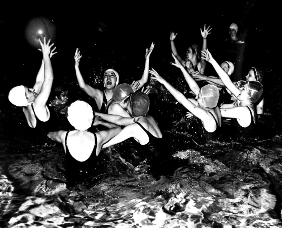 80-G-471606 - Water Polo at Boot Camp, ISTC (Feb 1943)