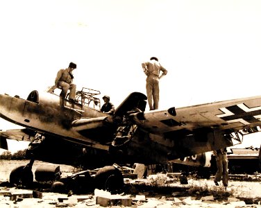 80-G-54546 (28387197746)