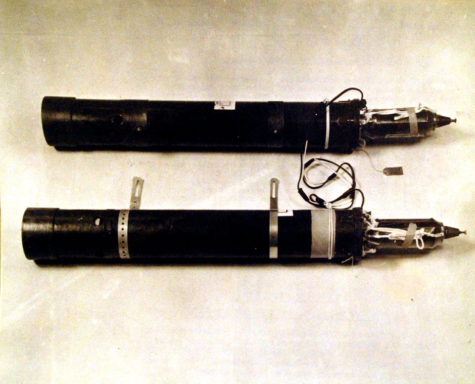 80-G-701384 (19361876178)