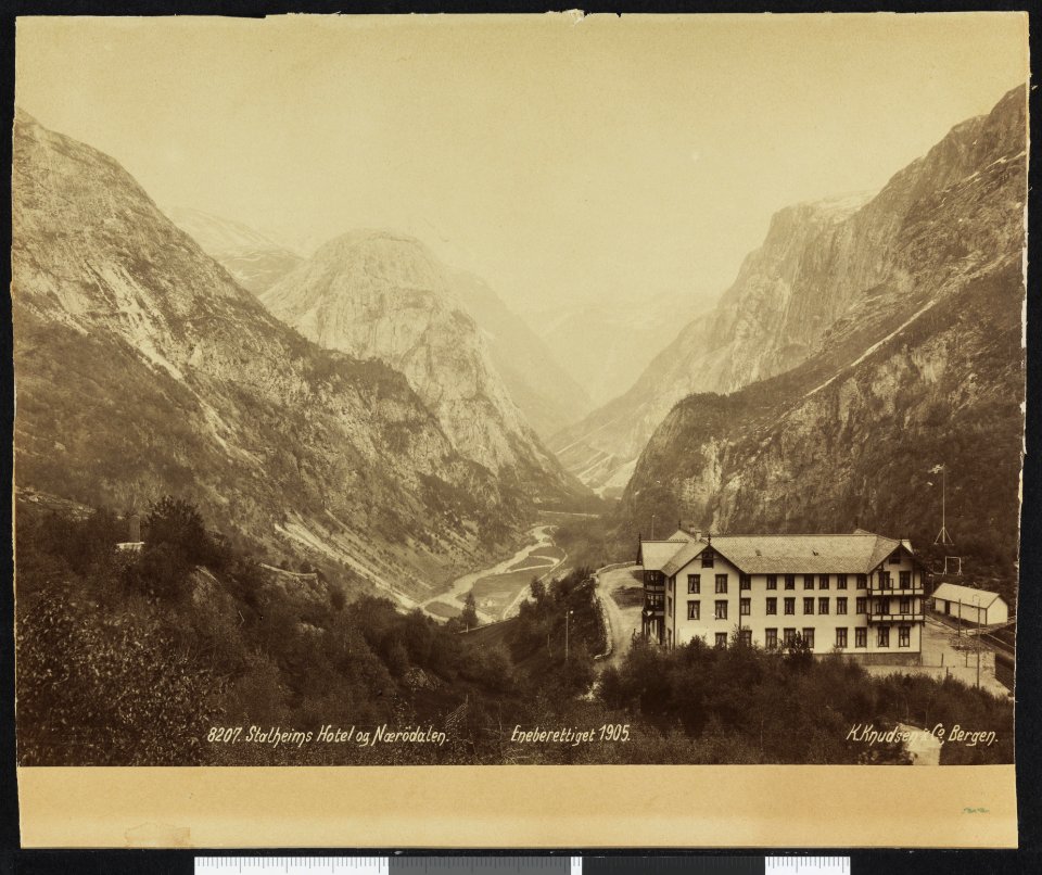 8207 Stalheims Hotel og Nærødalen - no-nb digifoto 20160405 00129 bldsa L KK0312