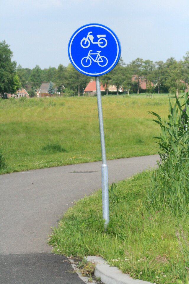 Side of the road traffic landscape