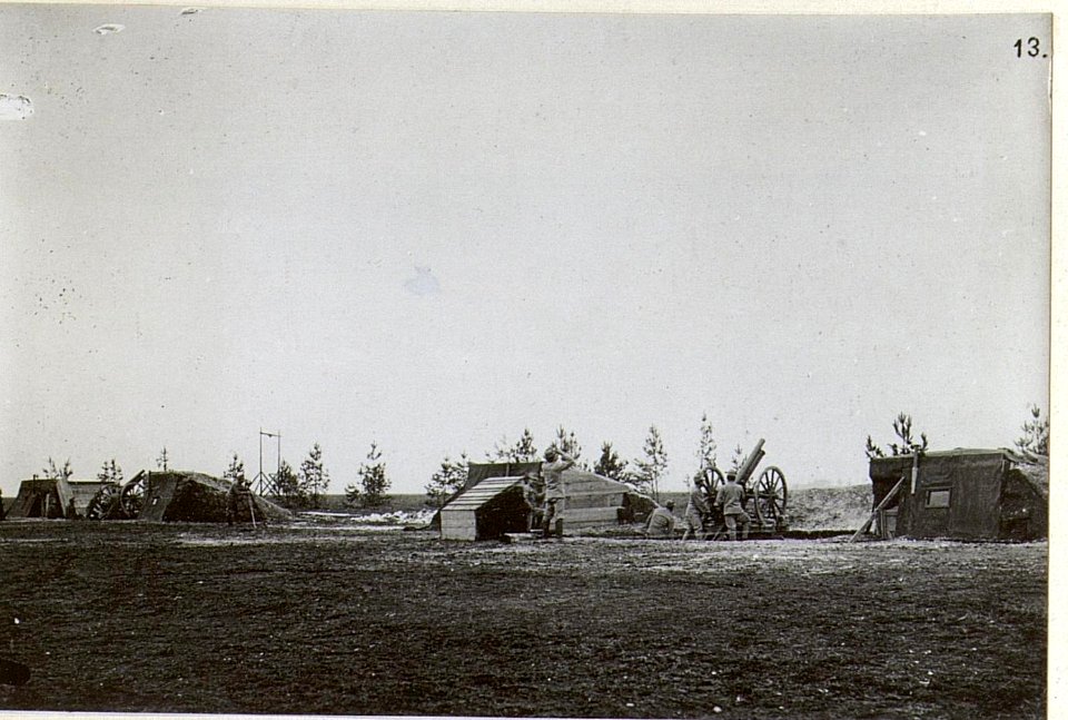 8cm M.05 Feldkanone mit abgenommenen Schild als Flugzeug-Abwehrgeschütz (BildID 15720941)