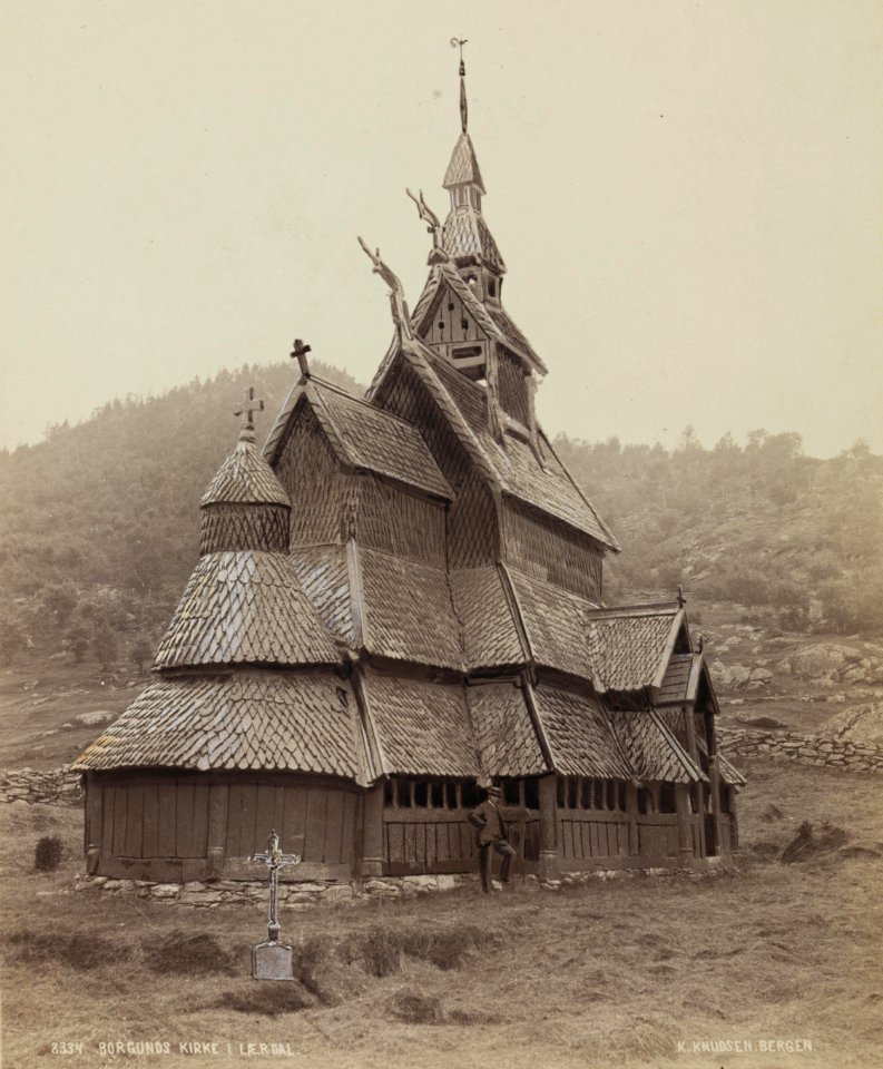 8334 Borgunds kirke i Lærdal - no-nb digifoto 20160404 00063 bldsa L KK0316 (cropped)