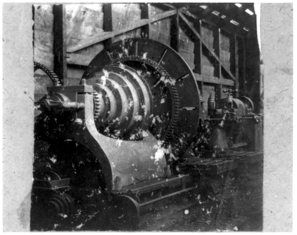 9 feet engine lathe LCCN2009631428