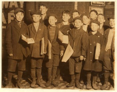 9-00 P.M. Group of young newsboys and venders selling late at night. Some of them were selling in saloons at that time. May 7, 1910. Witness E.N. Clopper. LOC nclc.03471