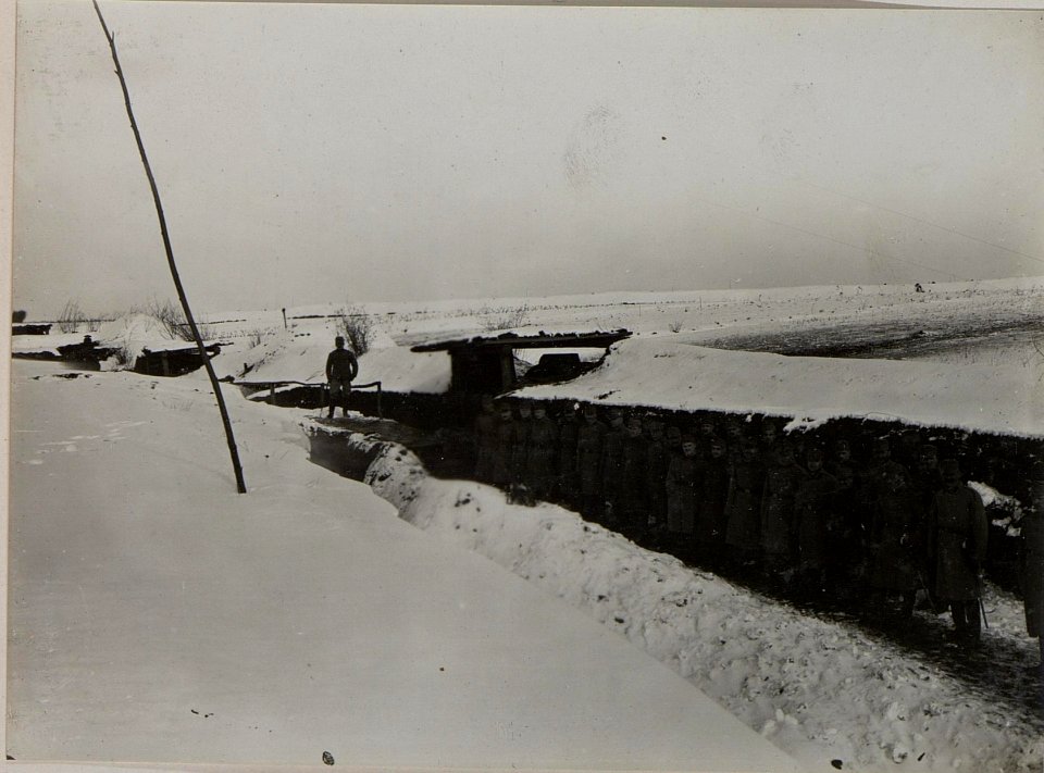 9 cm Feldkanonen Regiment 30-2 in Kotolistrika. (BildID 15448732)