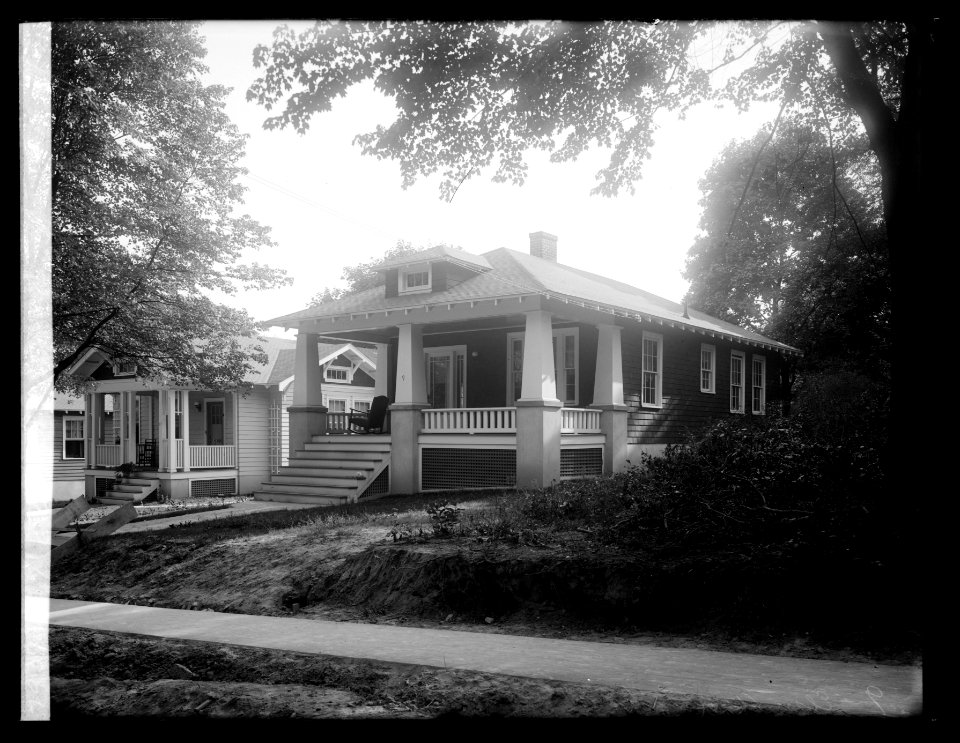 9 Elm St., Takoma (Park, Maryland) LCCN2016824043