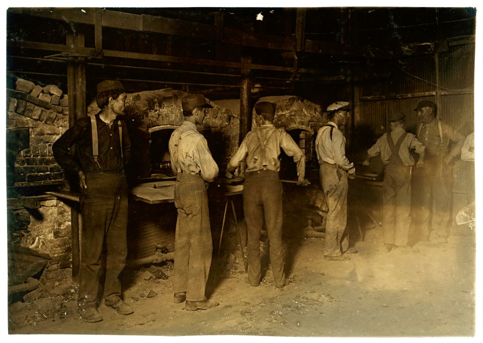 9 P.M. in an Indiana Glass Works. Aug., 1908. LOC nclc.01169