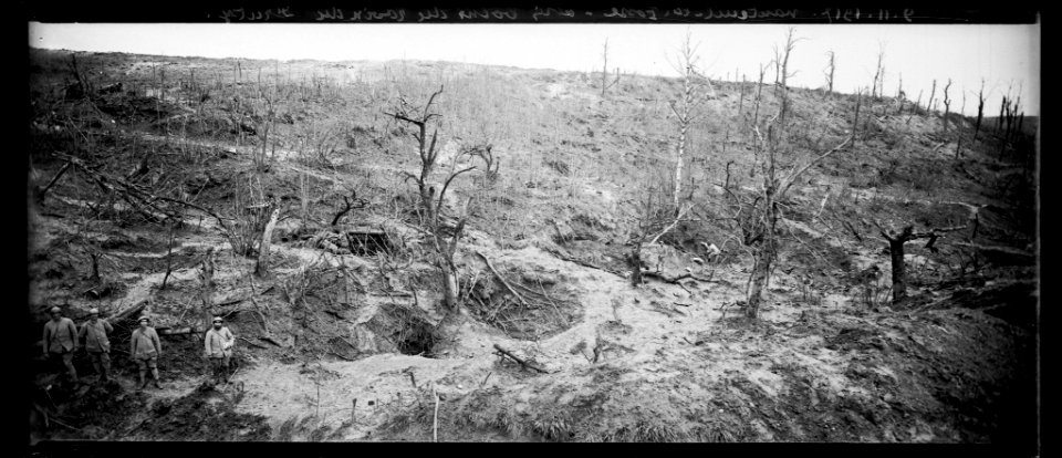 9-11-17. Nanteuil la fosse. Abris boches du ravin du Fruty - Fonds Berthelé - 49Fi1235