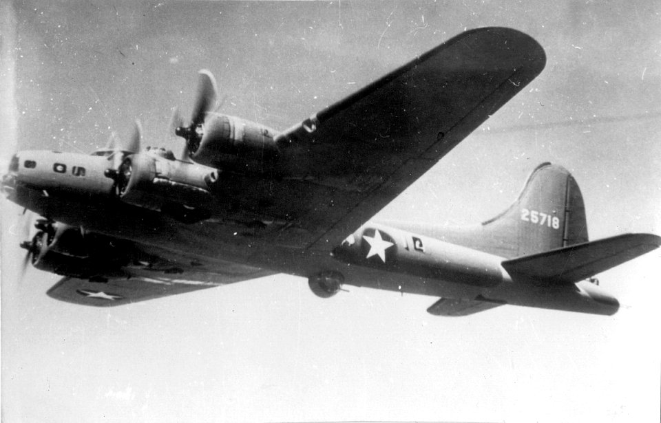 94th Bombardment Group B-17F In Flight