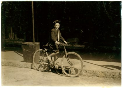 A 10 year old delivery boy for a small department store in Opelika. LOC nclc.03942