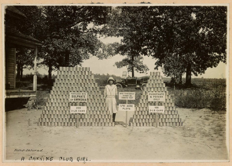 A canning club girl, Athens, Georgia LCCN2016649454