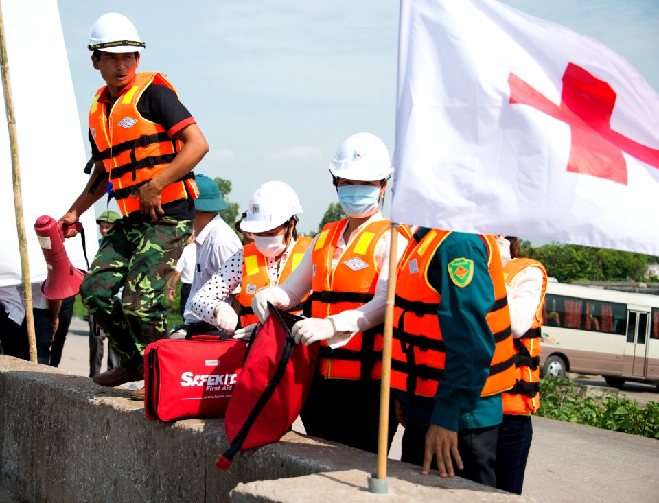 A commune level disaster response drill (27239207134)