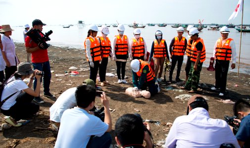 A commune level disaster response drill (27775477451)