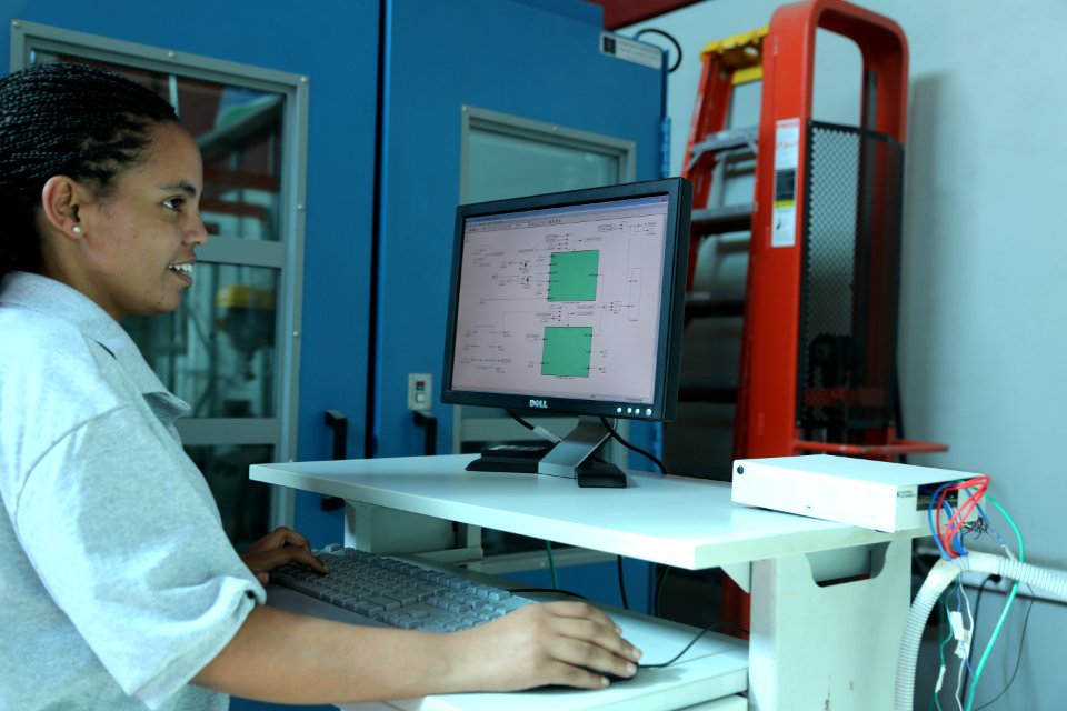 A dVentus Engineer in the office conducting tests (18771684379)