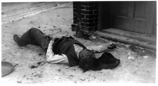 A fallen hero LCCN93514465