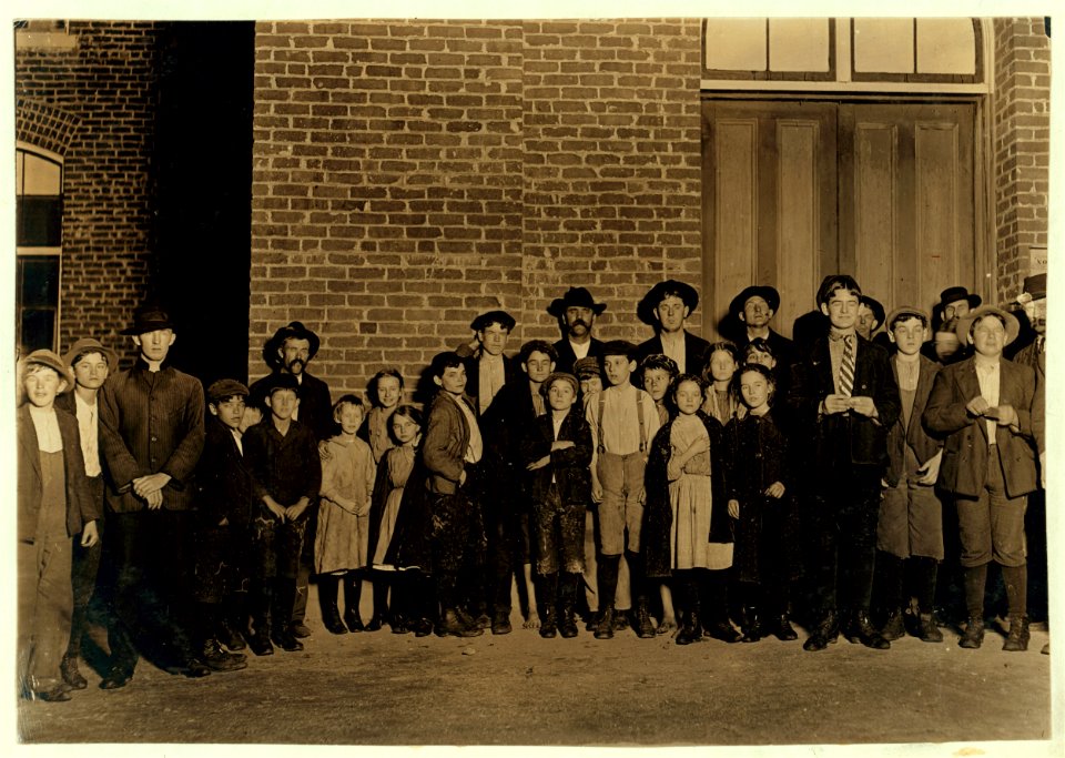 A few of the employees in the Clinton Mills, Clinton, S.C., going home from work. Many others as small were in evidence. Superintendent wouldn't allow me to take photos inside. Photo by LOC nclc.01452