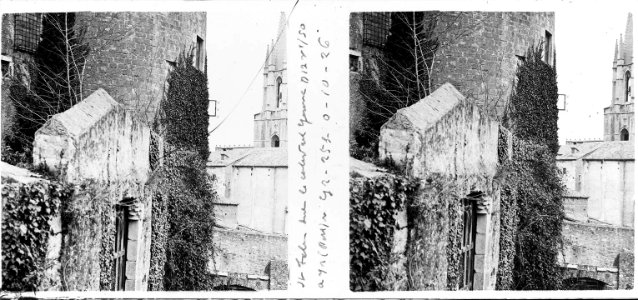 A fora de la catedral de Girona