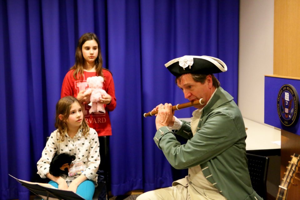 Archives sleepover - 350-20150131-01-146 (15831836414)