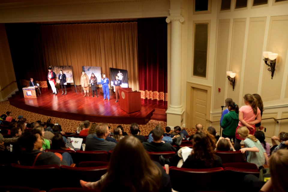 Archives sleepover - 636-20150131-01-258 (15831863064)