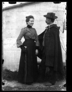 ArCJ - 1 femme, 1 homme - 137 J 1511 a